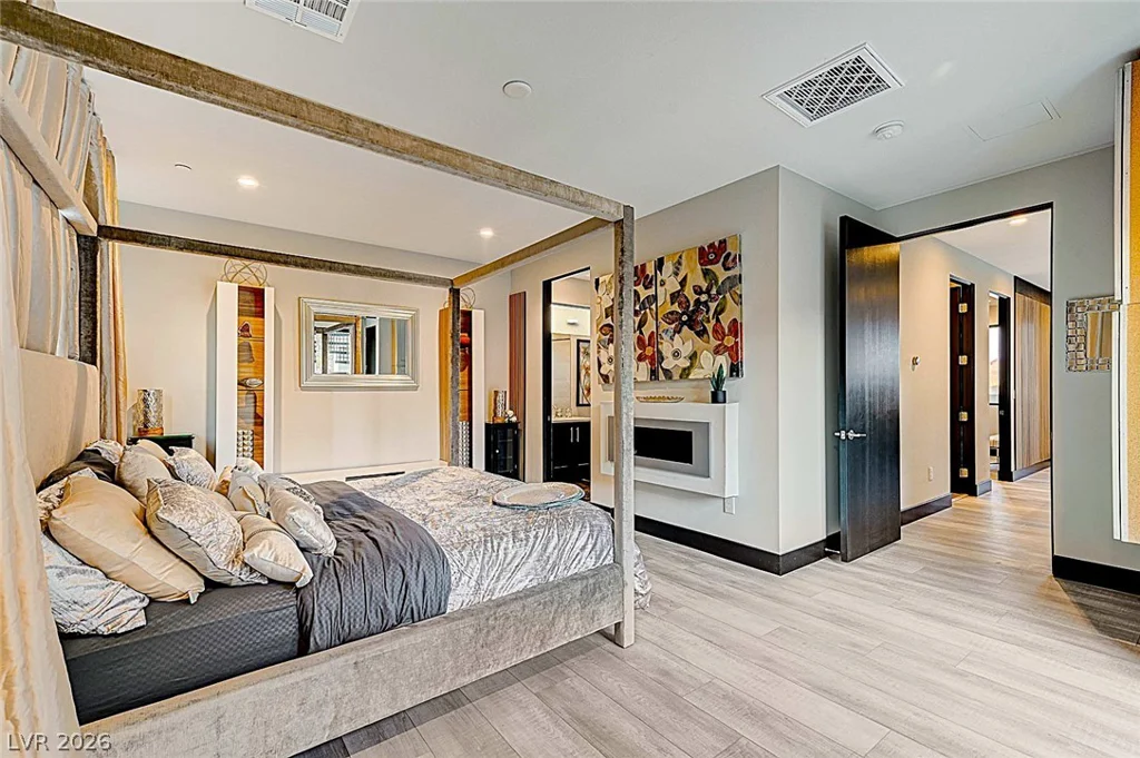 5 HIGHLAND COVE, Henderson, NV 89011