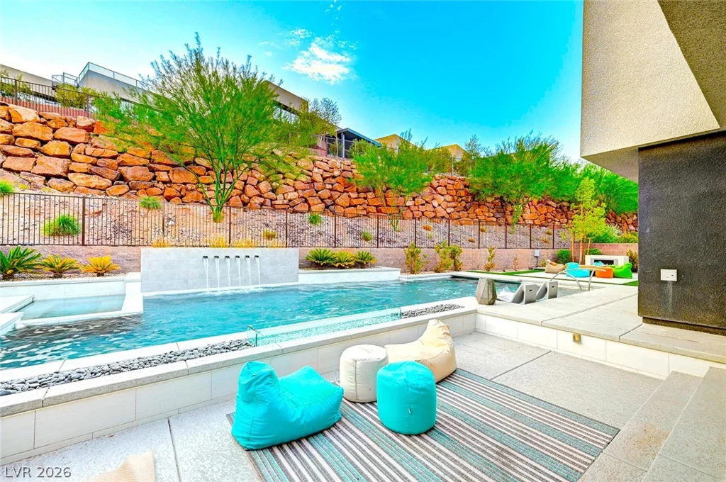 5 HIGHLAND COVE, Henderson, NV 89011