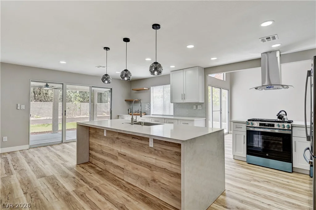 2720 Kennington, Las Vegas, NV 89117