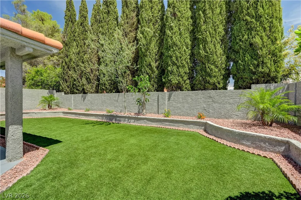 2720 Kennington, Las Vegas, NV 89117