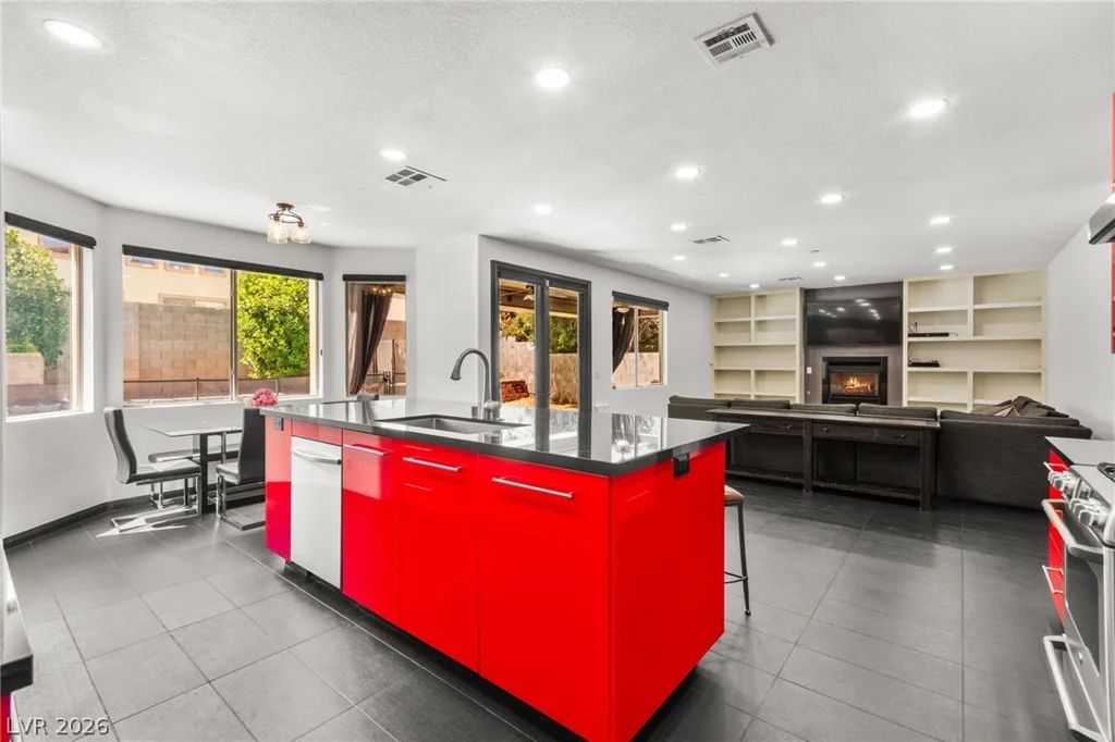 10425 Carmel Mountain, Las Vegas, NV 89144