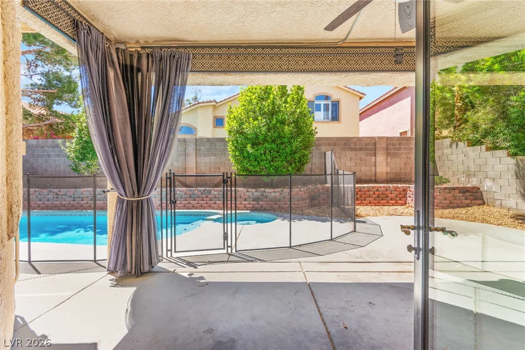 10425 Carmel Mountain, Las Vegas, NV 89144