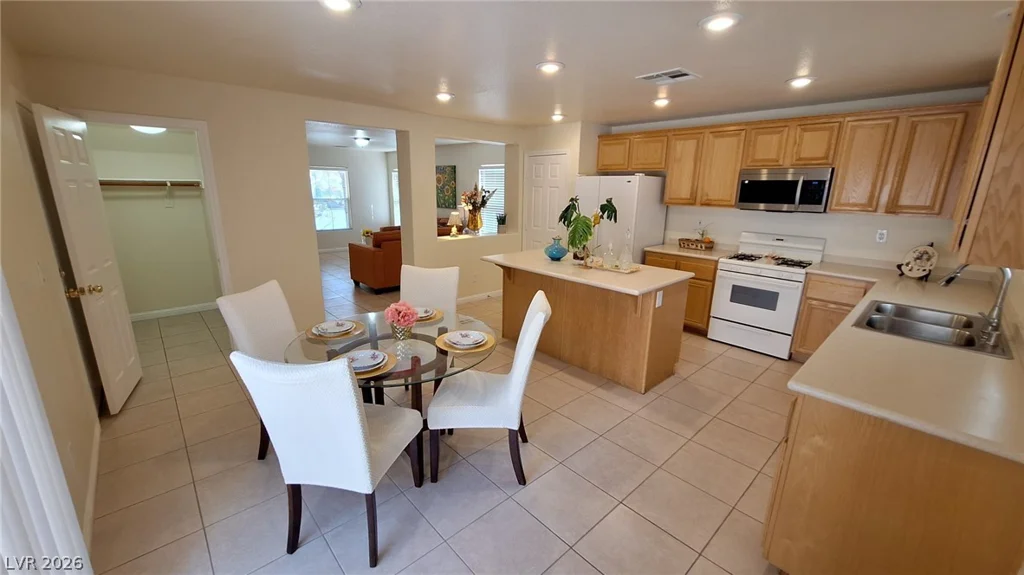 8977 Flying Frog, Las Vegas, NV 89148