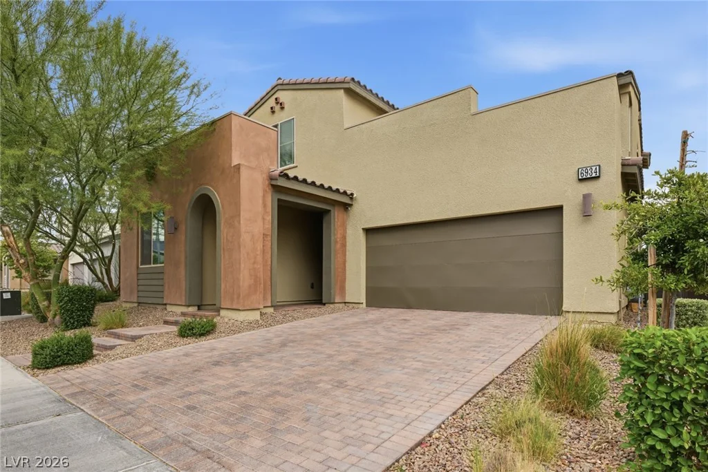 6934 Boulder View, North Las Vegas, NV 89084