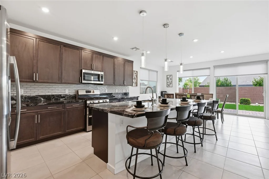 6934 Boulder View, North Las Vegas, NV 89084