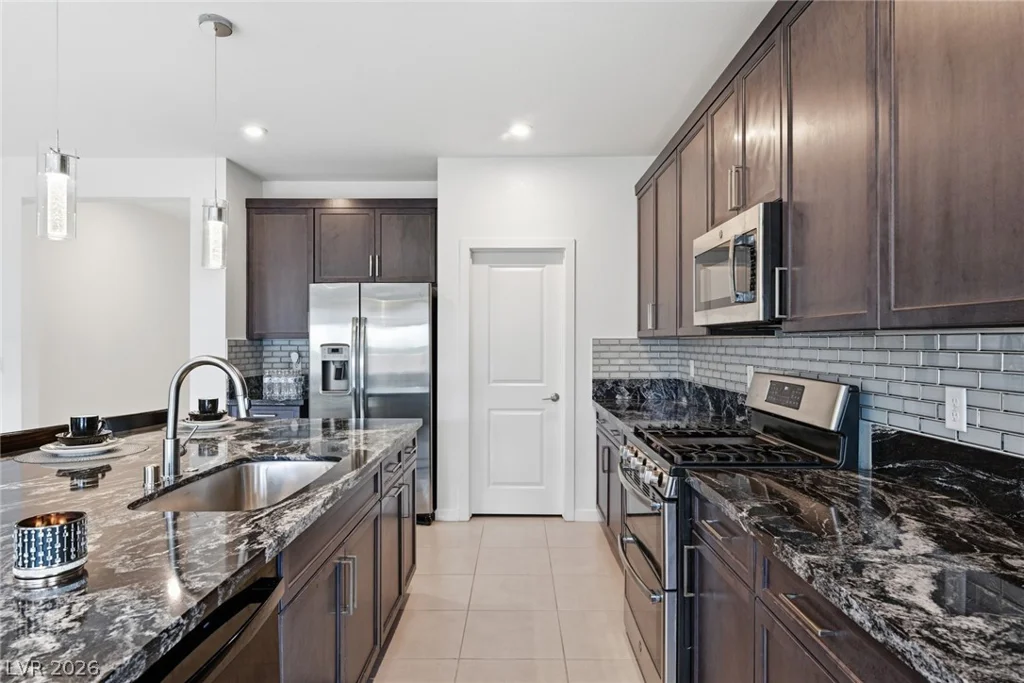 6934 Boulder View, North Las Vegas, NV 89084