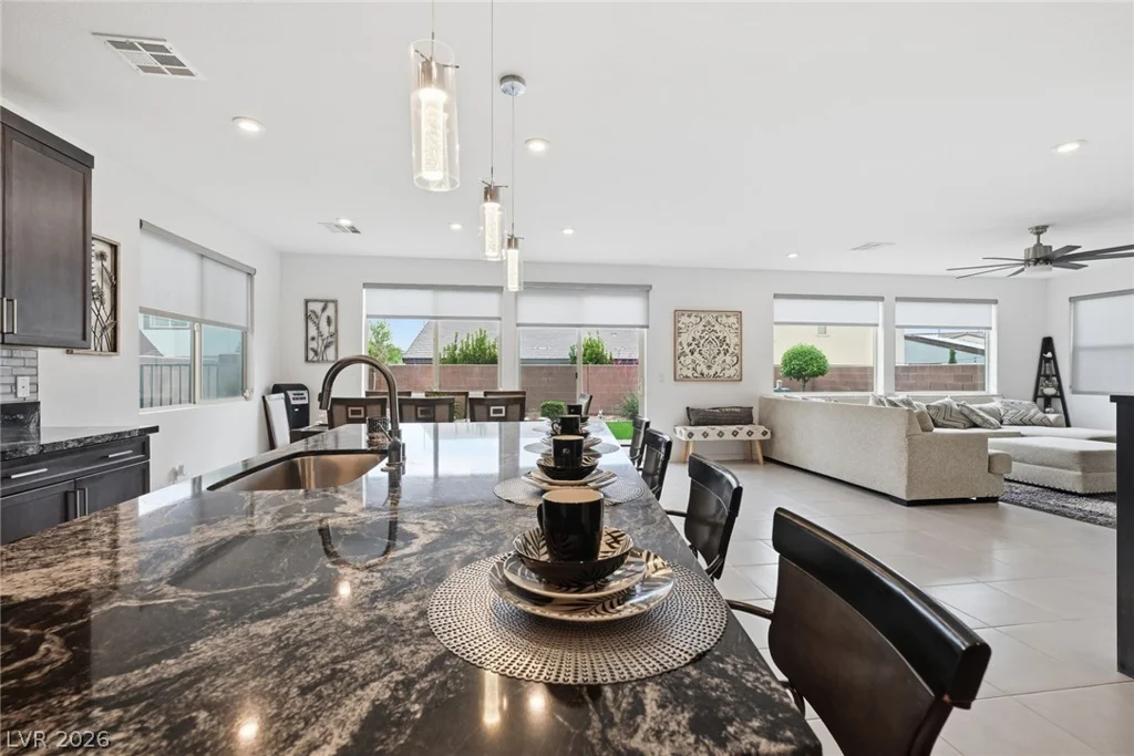 6934 Boulder View, North Las Vegas, NV 89084