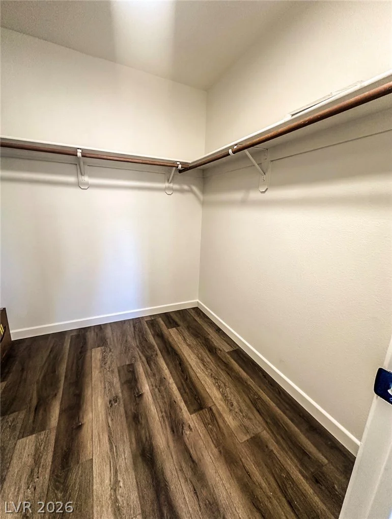 6705 Shallow Creek, Las Vegas, NV 89108
