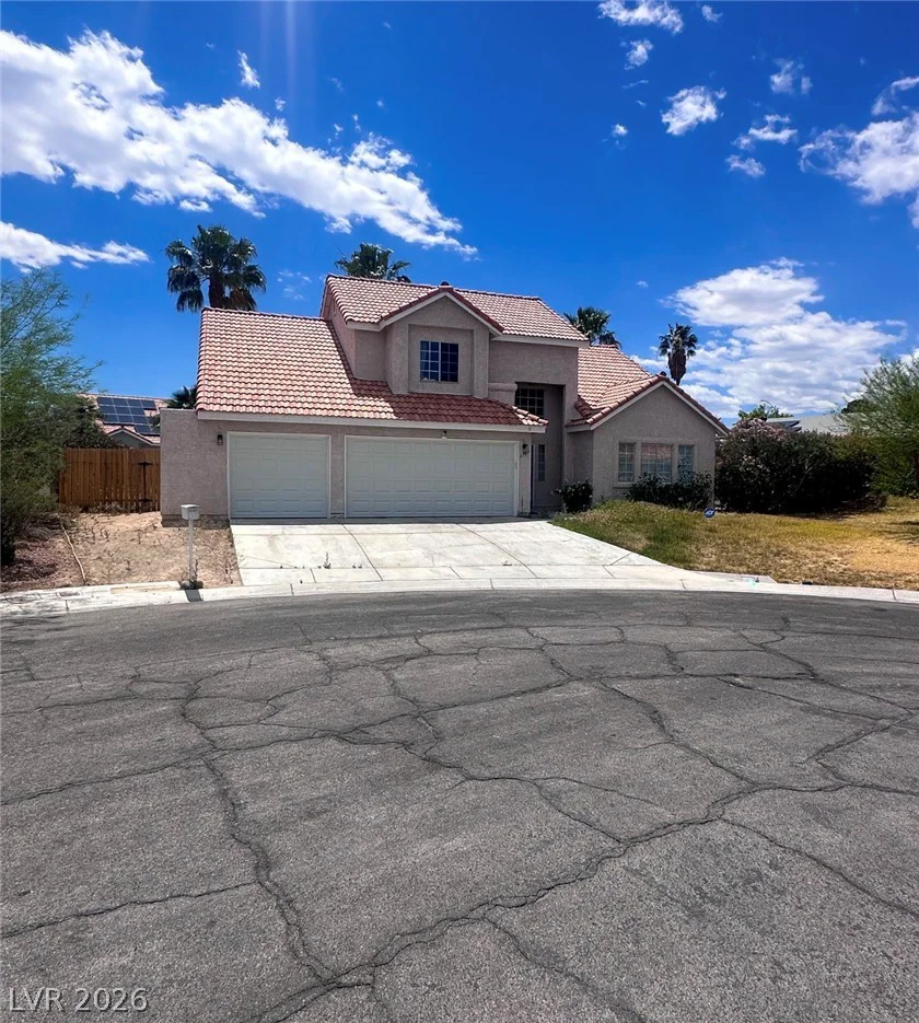 6705 Shallow Creek, Las Vegas, NV 89108