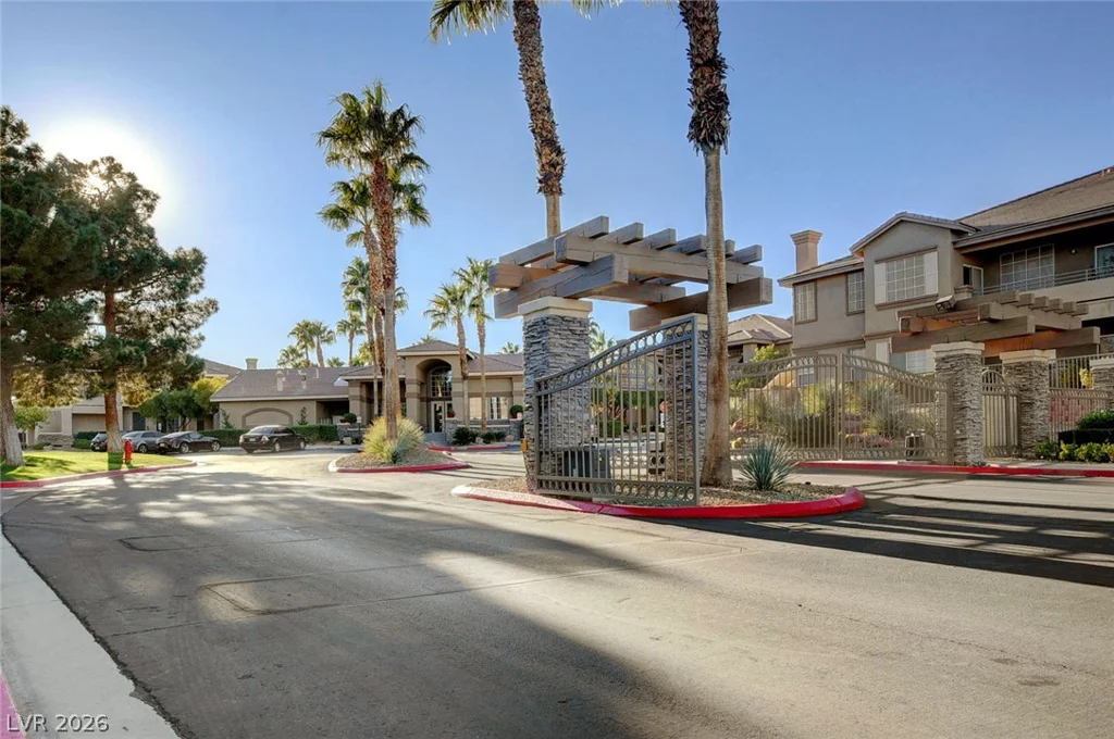 9901 Trailwood, Las Vegas, NV 89134