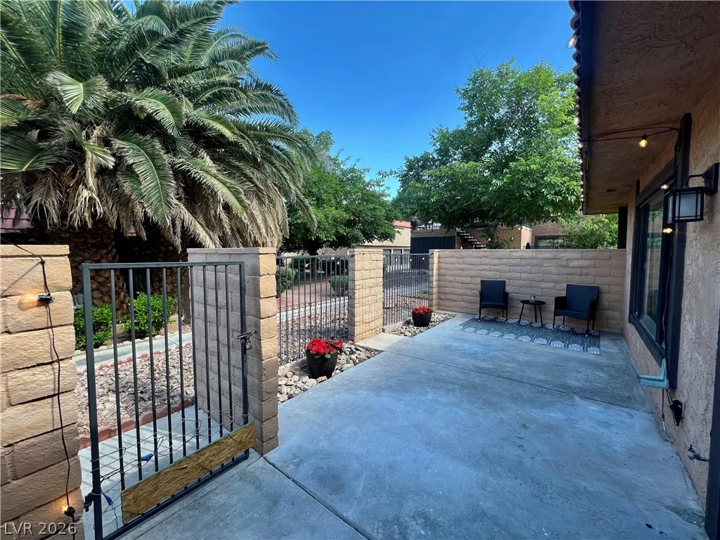 301 Misty Isle, Las Vegas, NV 89107