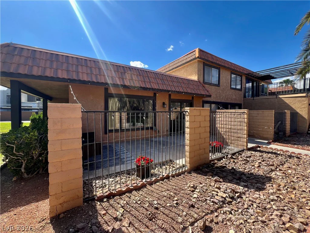 301 Misty Isle, Las Vegas, NV 89107
