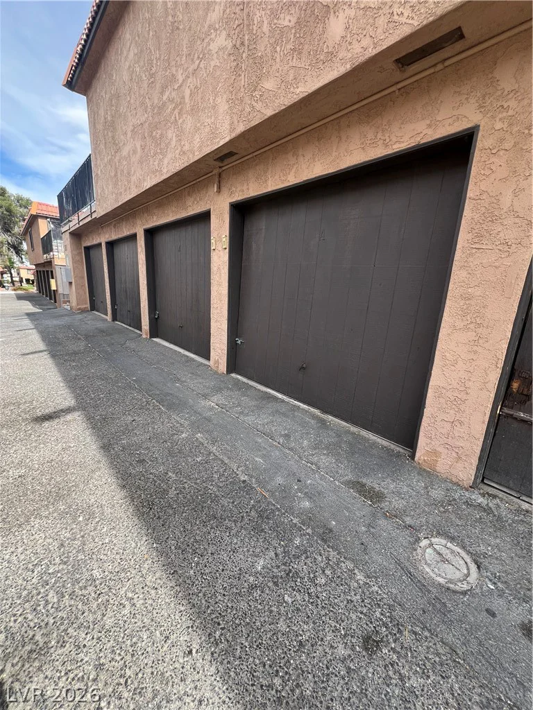 301 Misty Isle, Las Vegas, NV 89107
