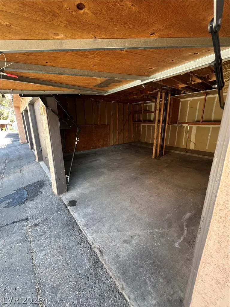 301 Misty Isle, Las Vegas, NV 89107