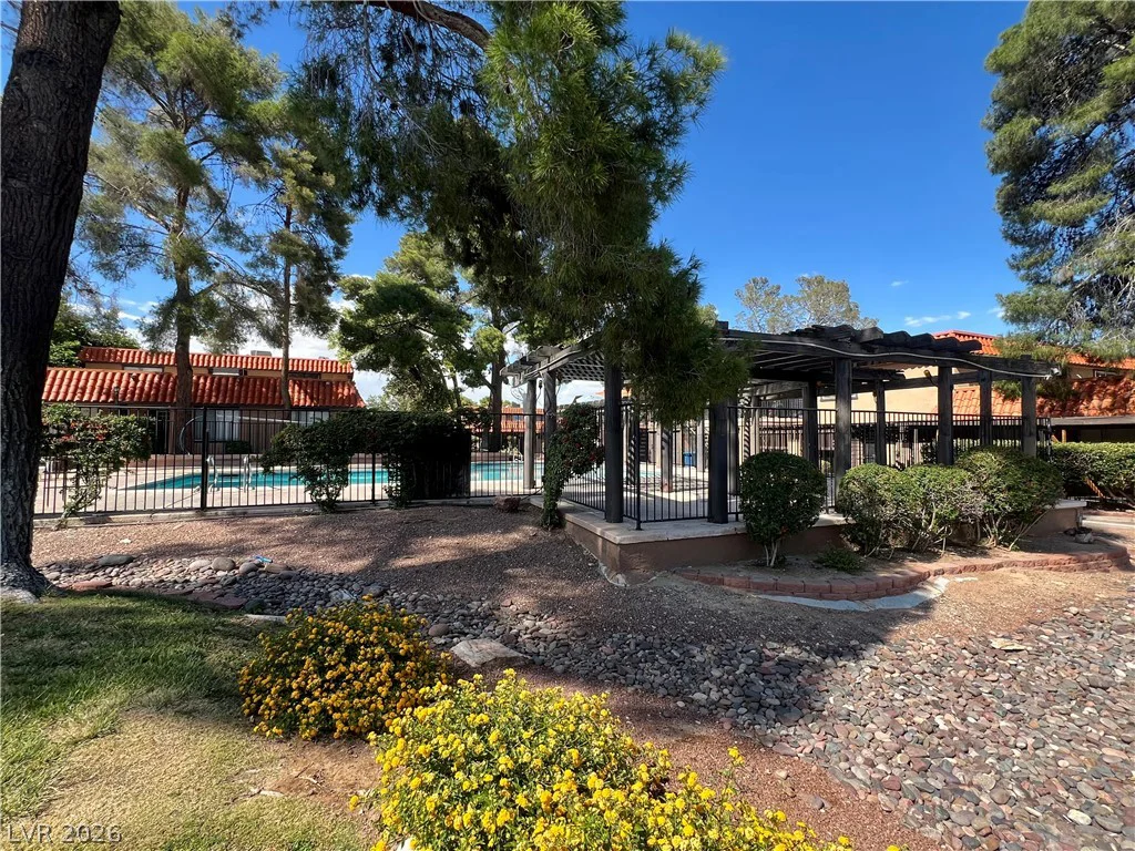301 Misty Isle, Las Vegas, NV 89107