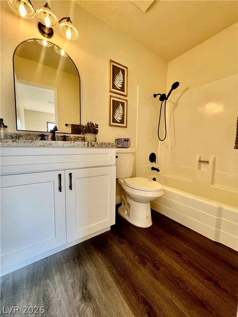 301 Misty Isle, Las Vegas, NV 89107