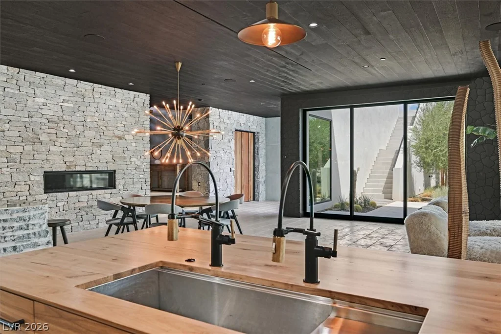 4155 Badura, Las Vegas, NV 89118