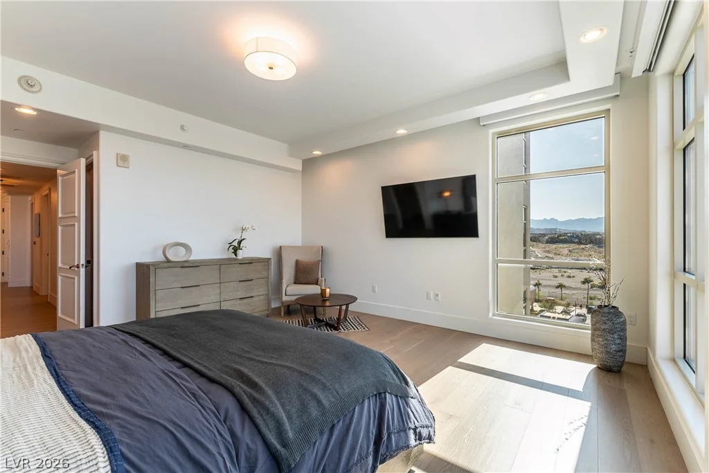 9103 ALTA, Las Vegas, NV 89145