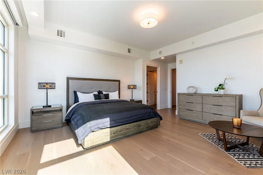 9103 ALTA, Las Vegas, NV 89145