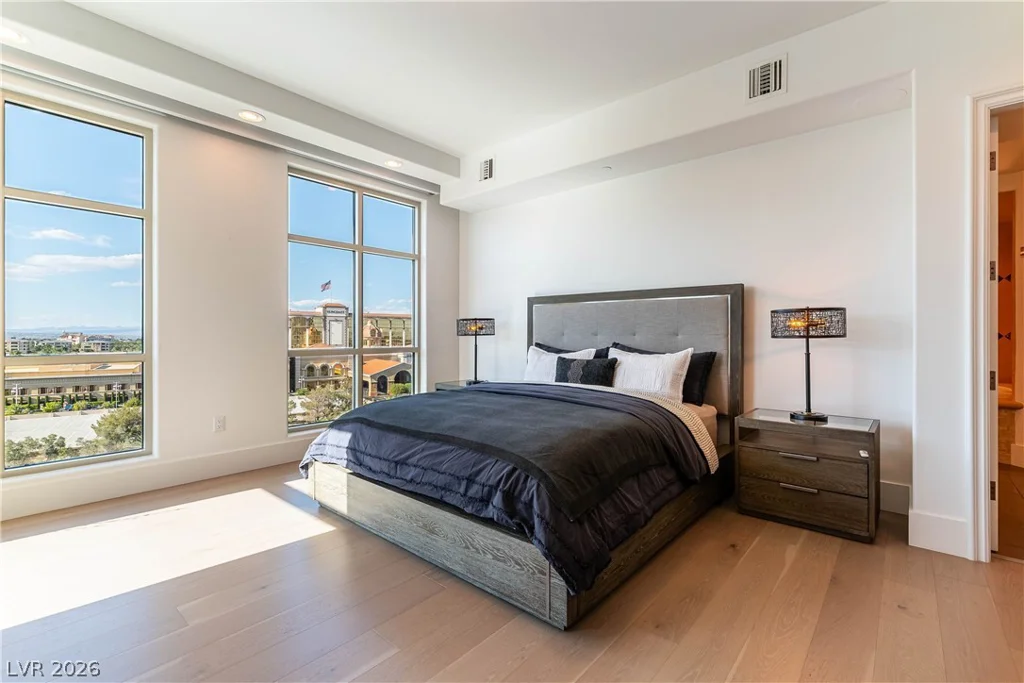 9103 ALTA, Las Vegas, NV 89145
