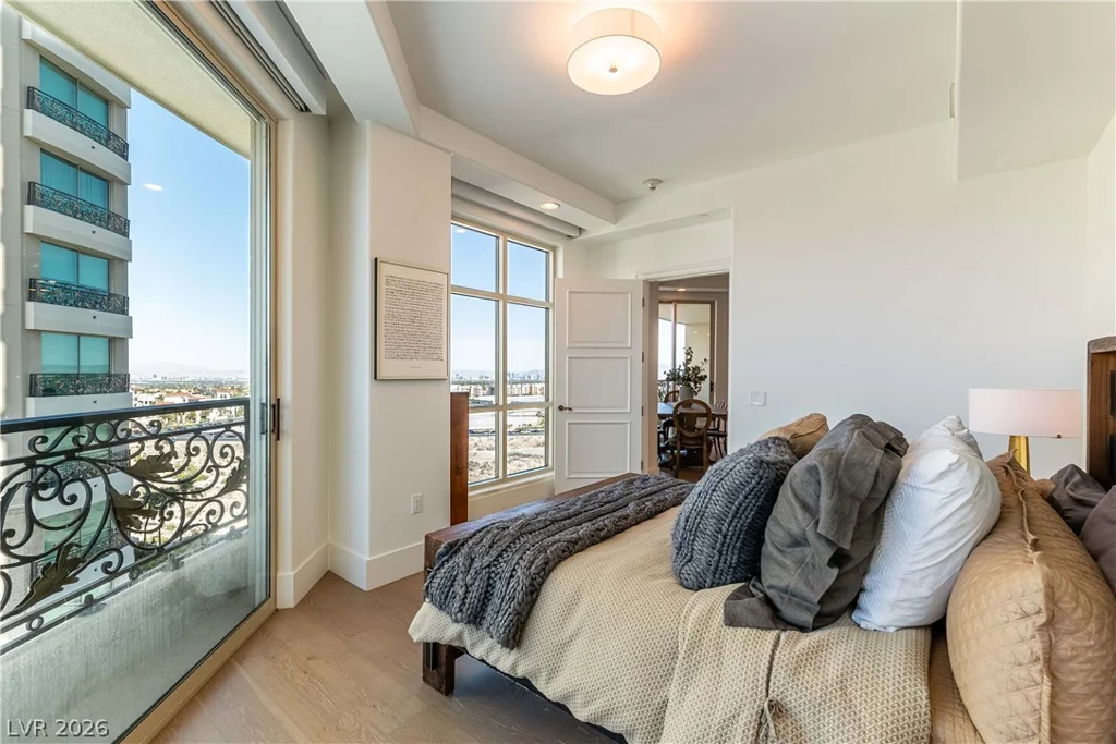 9103 ALTA, Las Vegas, NV 89145