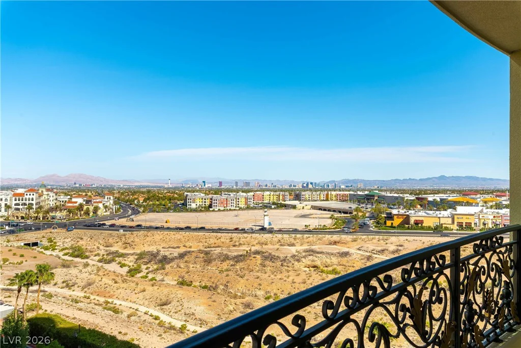 9103 ALTA, Las Vegas, NV 89145