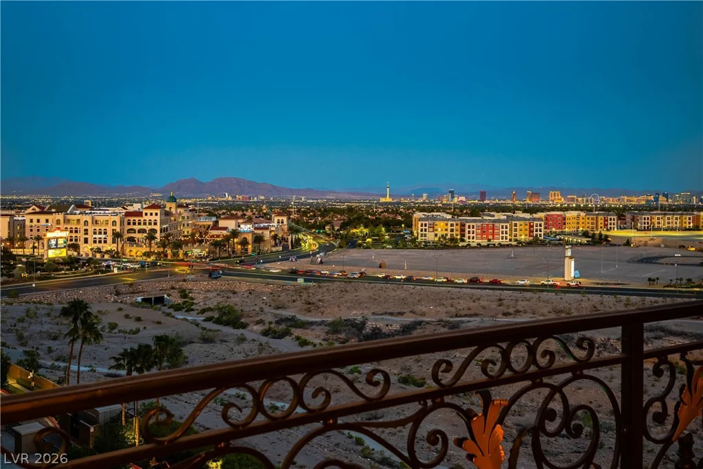 9103 ALTA, Las Vegas, NV 89145