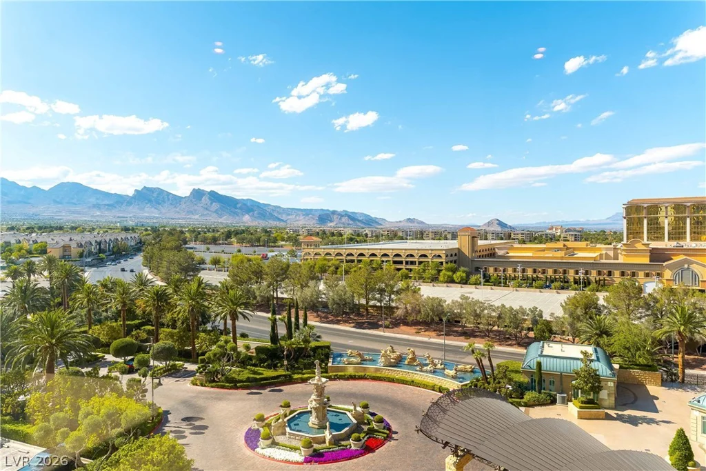 9103 ALTA, Las Vegas, NV 89145