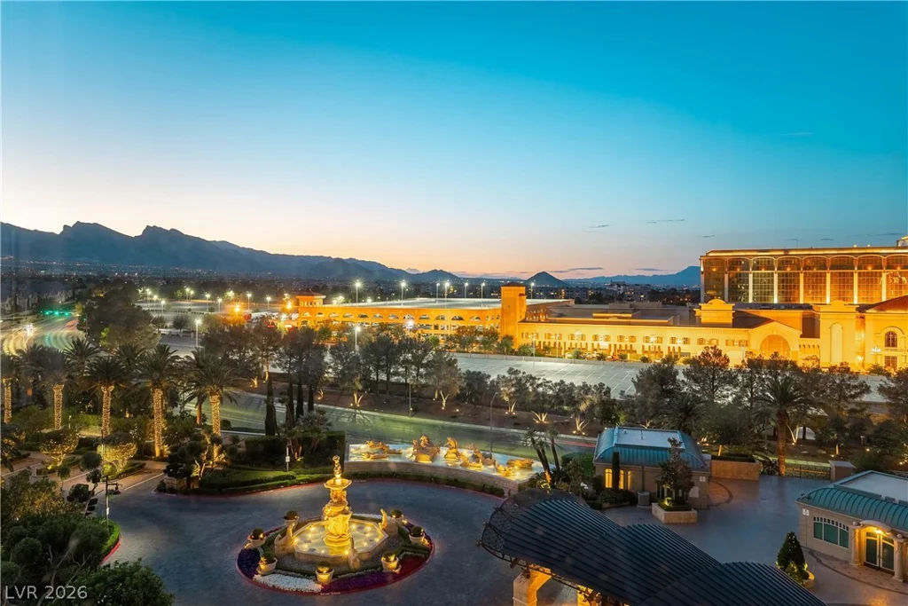9103 ALTA, Las Vegas, NV 89145