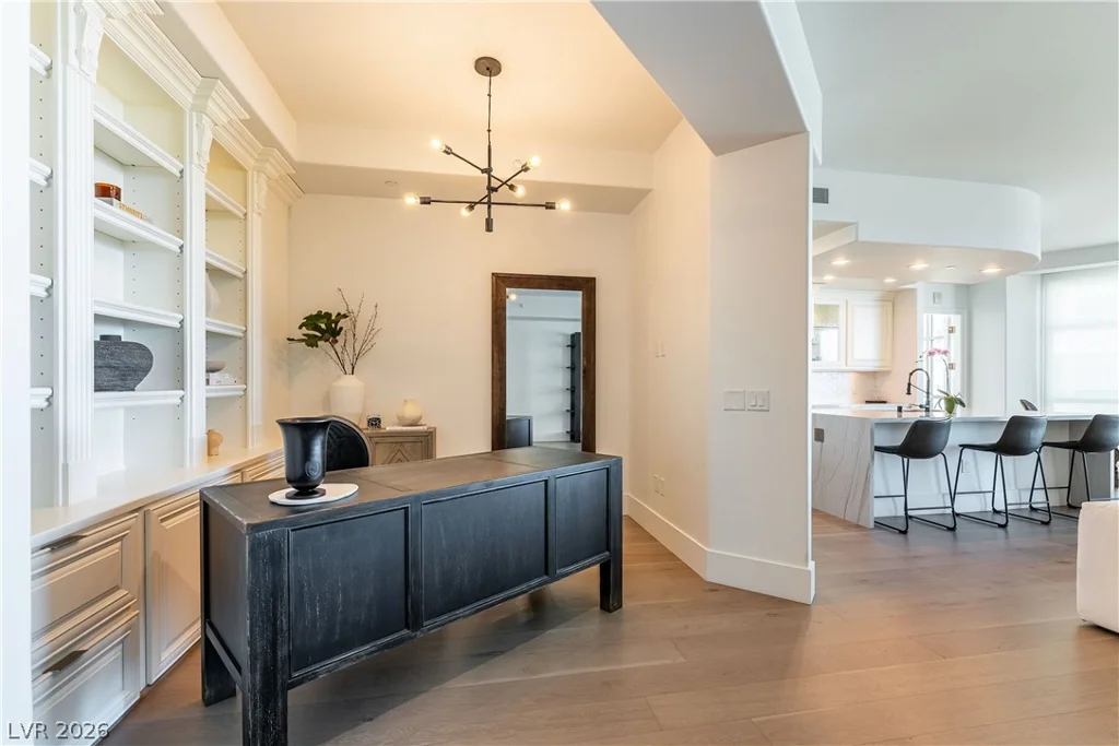 9103 ALTA, Las Vegas, NV 89145