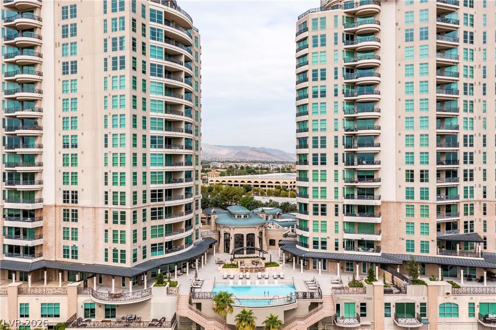 9103 ALTA, Las Vegas, NV 89145