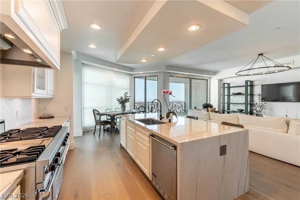 9103 ALTA, Las Vegas, NV 89145
