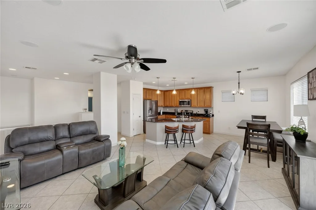 10617 Hartford Hills, Las Vegas, NV 89166