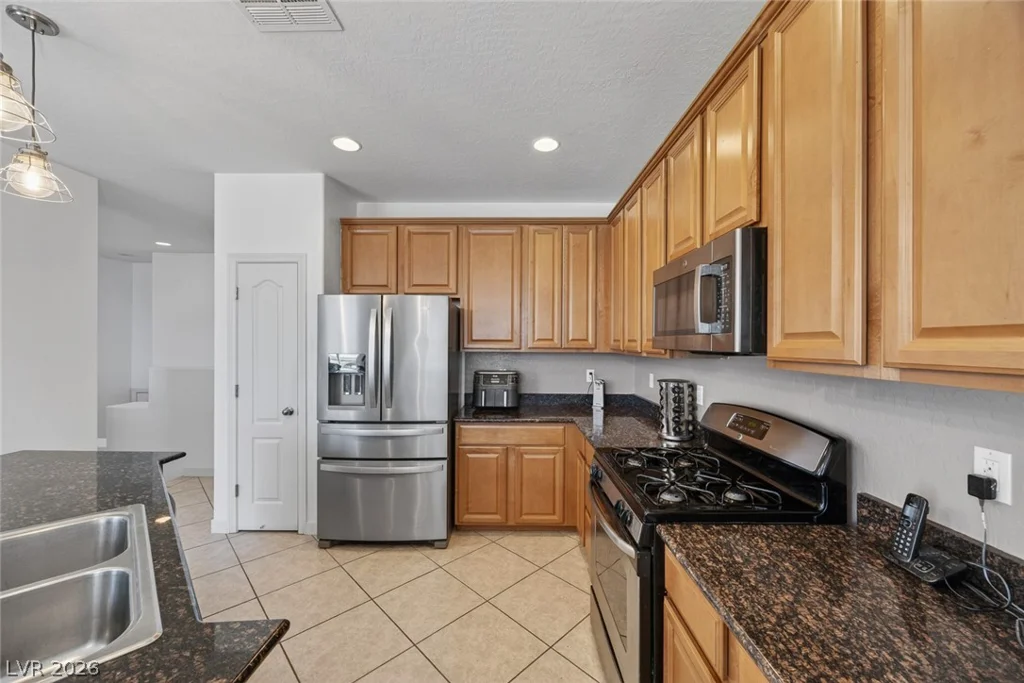 10617 Hartford Hills, Las Vegas, NV 89166