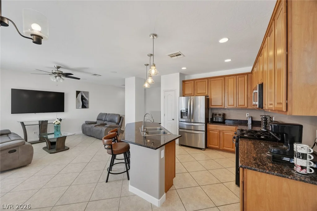 10617 Hartford Hills, Las Vegas, NV 89166
