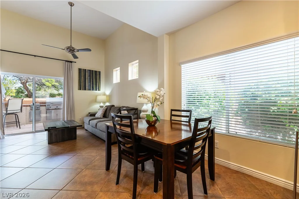 628 Chase Tree, Las Vegas, NV 89144