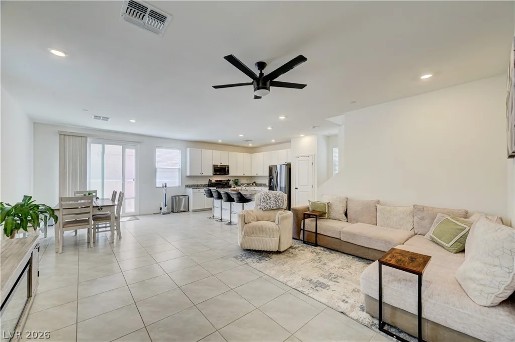 10843 Trail Mark, Las Vegas, NV 89166