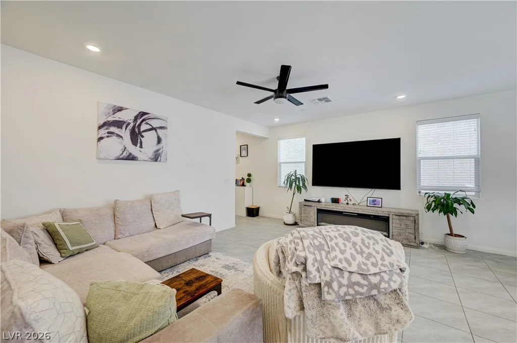 10843 Trail Mark, Las Vegas, NV 89166