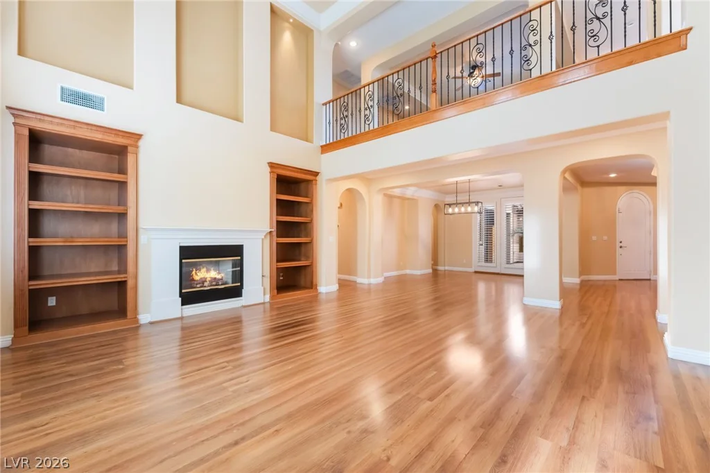7702 Bear Ridge, Las Vegas, NV 89113