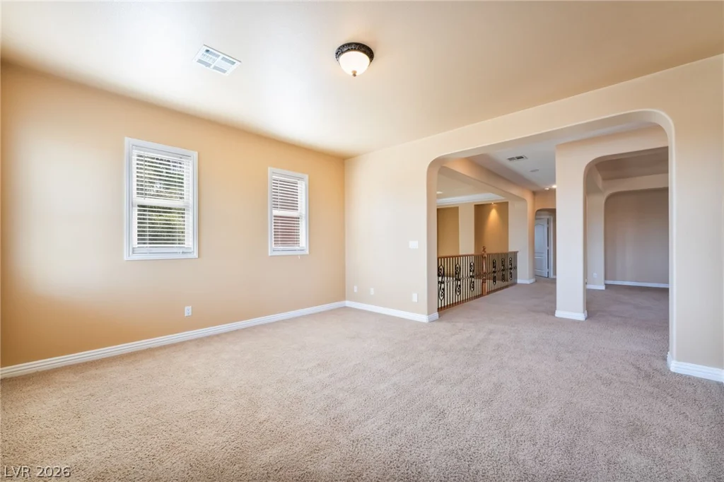 7702 Bear Ridge, Las Vegas, NV 89113