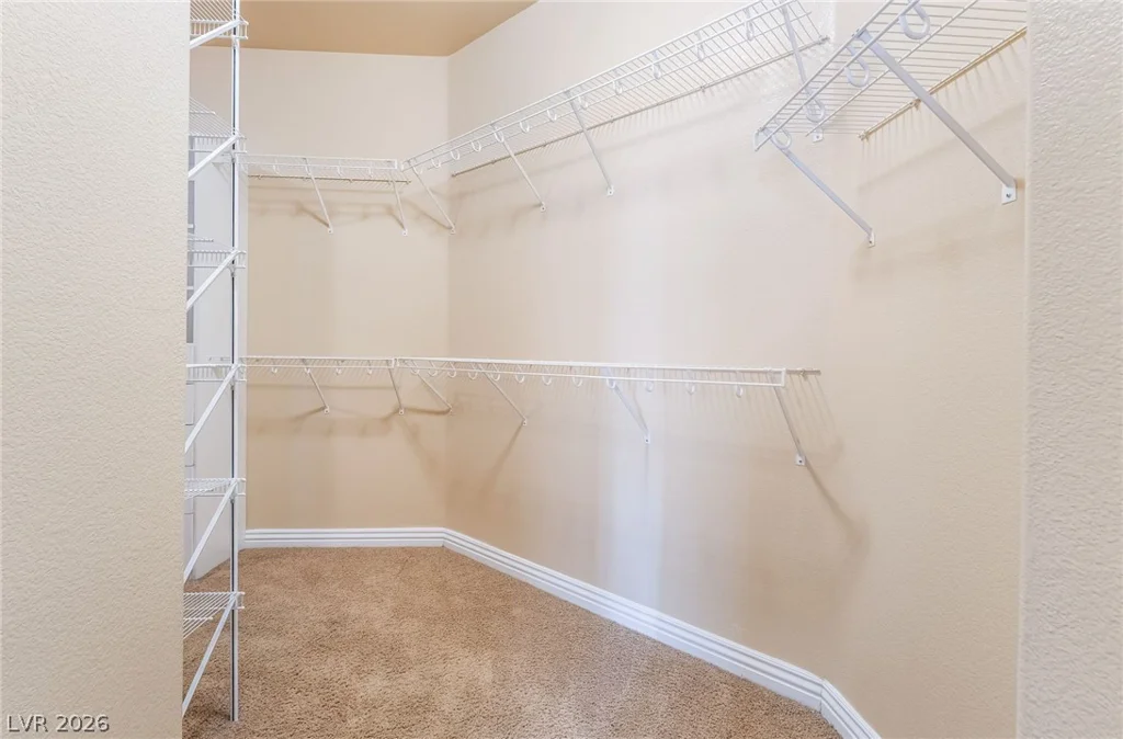 7702 Bear Ridge, Las Vegas, NV 89113