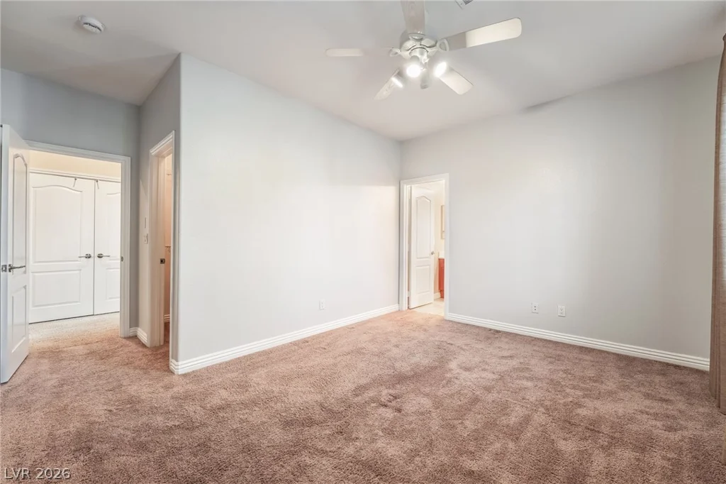 7702 Bear Ridge, Las Vegas, NV 89113