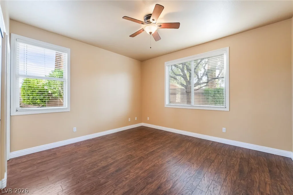 7702 Bear Ridge, Las Vegas, NV 89113