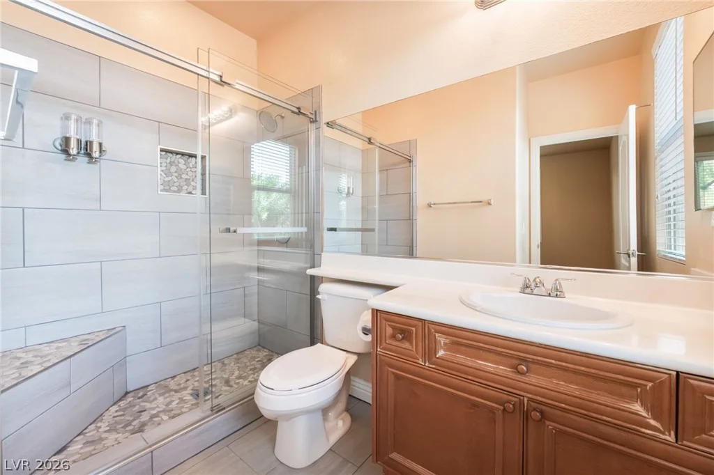 7702 Bear Ridge, Las Vegas, NV 89113