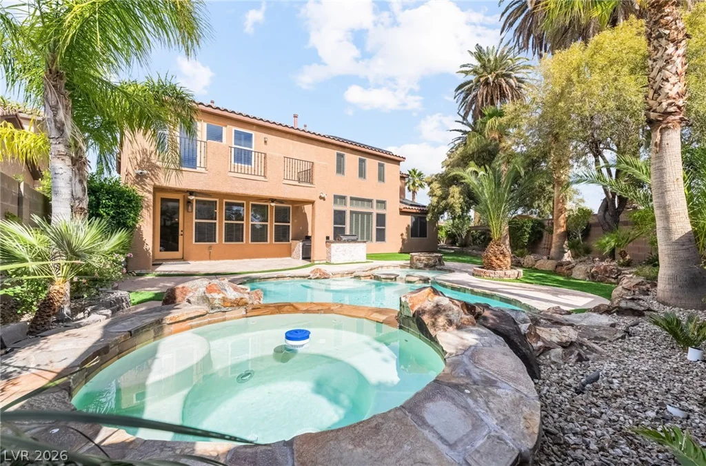 7702 Bear Ridge, Las Vegas, NV 89113