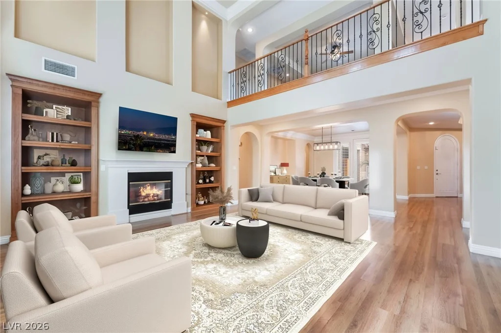 7702 Bear Ridge, Las Vegas, NV 89113