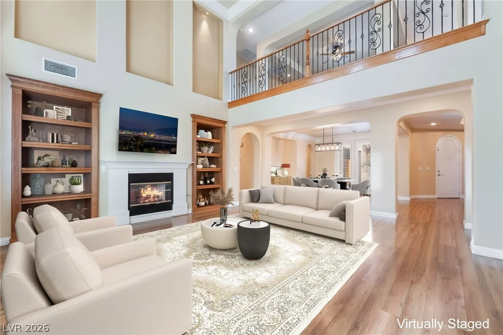 7702 Bear Ridge, Las Vegas, NV 89113
