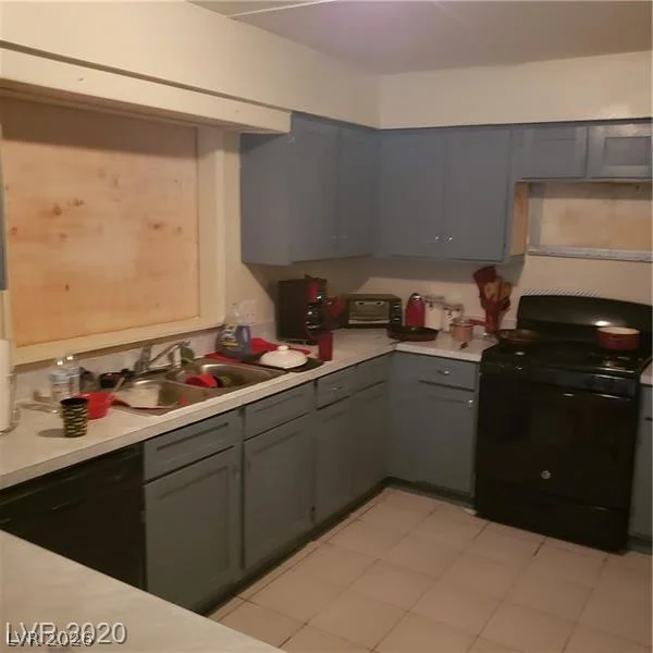 5284 Wellesley, Las Vegas, NV 89122