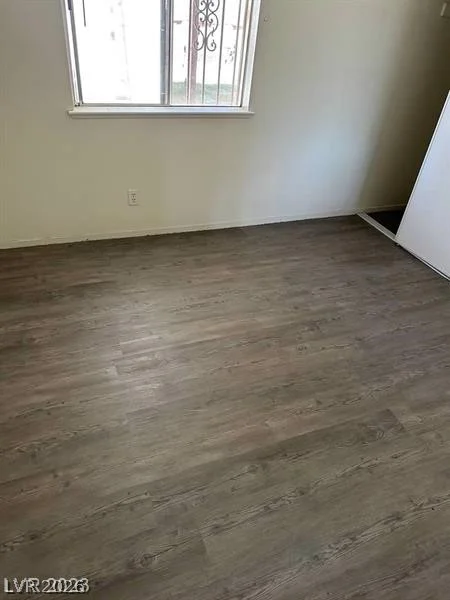 5284 Wellesley, Las Vegas, NV 89122