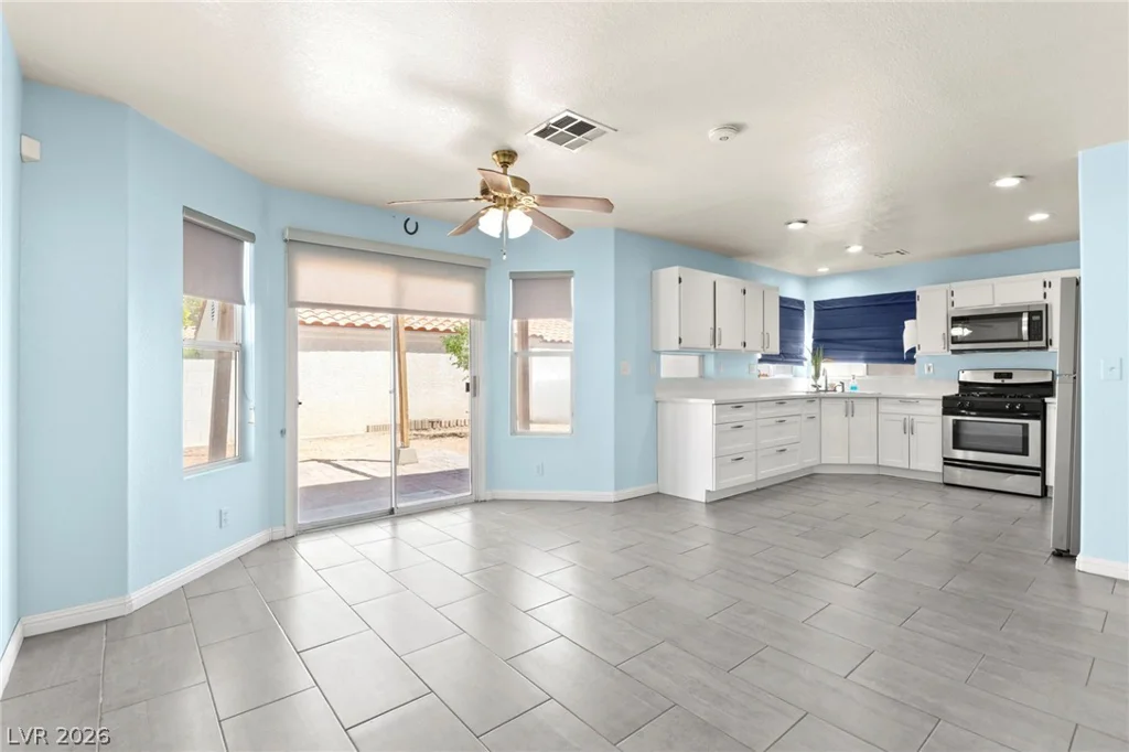 1524 Bonnie Castle, Las Vegas, NV 89108